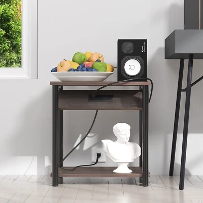 Mesa auxiliar/extremo con estación de carga Juego de 2 con puertos USB y tomas de corriente Foto 1 de 4