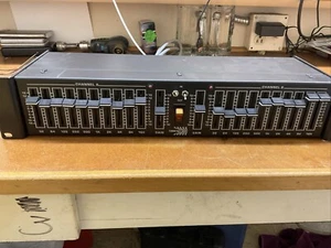 Biamp Graphic Equalizer Rack mount Model EQ / 210 All Cursor cleaned and tested - Picture 1 of 4
