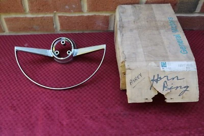 65 1965 Pontiac GTO NOS GM anillo de bocina cromado 9779592 Foto 1 de 4