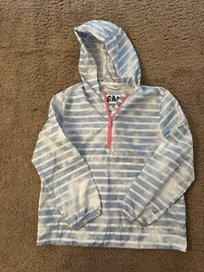 Gap Kids Pull Over Girl Windbreak Size Medium Stripe Blue White Pink Rain Jacket - Picture 1 of 9