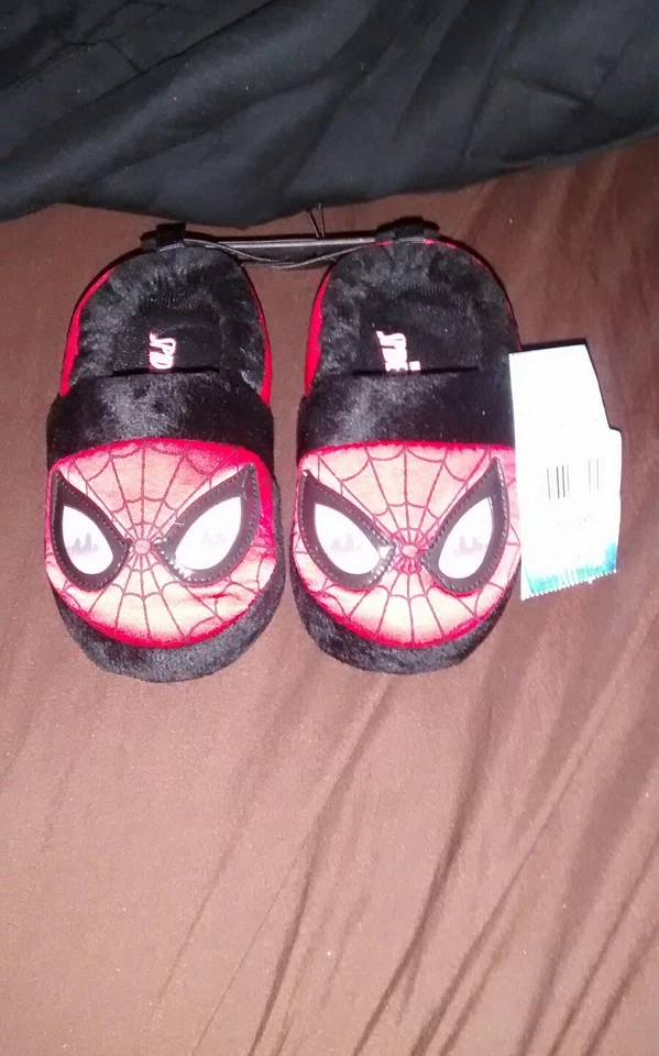 NWT Little Boy's Size 5-6 Spiderman Slippers  - Image 1 of 1