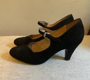 Naturalizer Woman’s Layton Black Suede Pump Sz 6 M Mary Jane Heels Ankle Strap - Picture 1 of 19