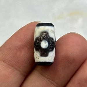 Auténtico Hermoso Antiguo Tibetano Himalaya Bandas Abalorio de Ágata Patrón Único - Imagen 1 de 10