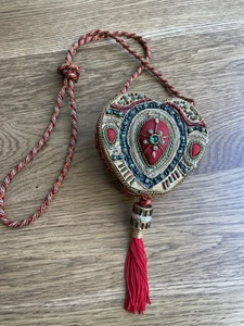 Vintage Mary Frances Heart Beaded Designer Handbag Bead Bohemian Crossbody Read - Picture 1 of 6