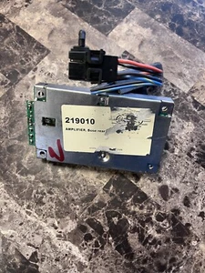 C4 Corvette BOSE Rear Speaker Amplifier 1984-1986, OEM NOS, Early Chevy Amp - Picture 1 of 6