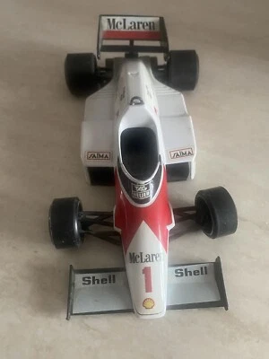 Splendida Burago F1 Mc Laren MP 4/2 scala 1:24 Made in Italy 1997 da collezione - Immagine 1 di 4