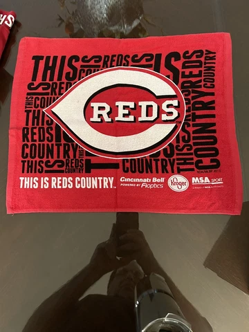 Cincinnati Reds Rally Towel 18 X 14 Baseball This Is Reds Country 2013 Cover