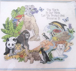 Dimensions The Earth Is Our Home Kit punto croce animali selvatici 3700 USA vintage - Foto 1 di 4