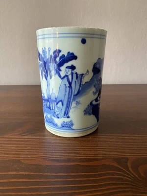 Chinese Antique Blue and White Porcelain Brush Pot – Kangxi, Bonhams Provenance - Image 1 of 4