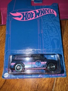 Hots Wheels '67 Austin Mini Van 54th Anniversary 2/5 - Picture 1 of 2