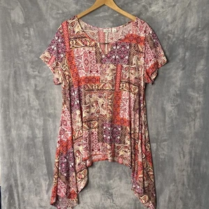 Cato Top Blouse Women's Size XL Pink Paisley Short Sleeve Asymmetrical Hem - Picture 1 of 8