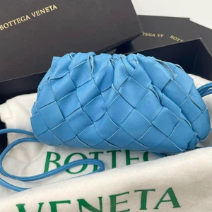 Borsa a tracolla Bottega Veneta Intrecciato Mini The Pouch in pelle... - Foto 1 di 11
