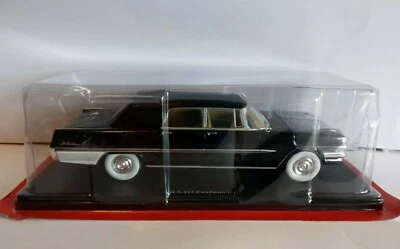 ZIL 111D Cabriolet -  (East Legendary Cars) Scala 1/24 Hachette G1835062 - Immagine 1 di 3