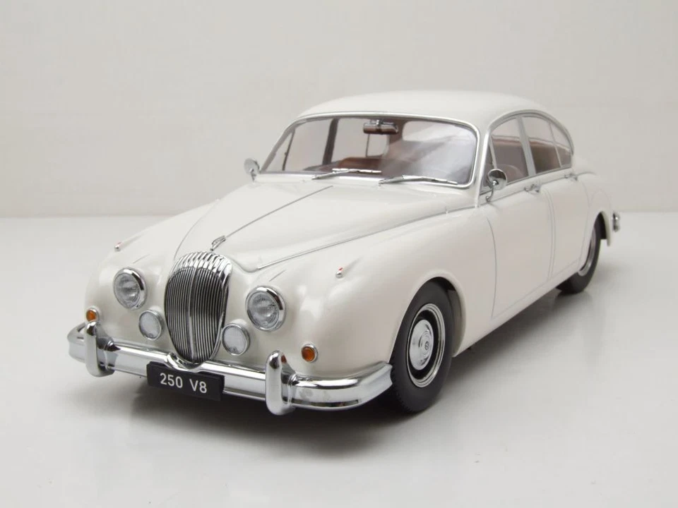 Daimler 250 V6 LHD 1962 Bianco Modellino 1:18 KK Scale - Immagine 1 di 4