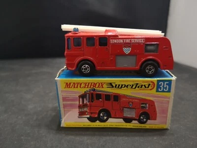 G670-MATCHBOX SUPERFAST MB35 MERRYWEATHER FIRE ENGINE WITH BOX - Image 1 of 4