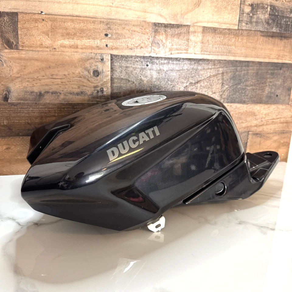 Ducati 1198S 1198 2009 09-11 OEM tanque de gasolina pila de combustible depósito de gasolina Foto 1 de 4