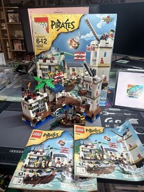 LEGO Pirates: 6242 Soldiers' Fort, 100% Complete with Box & Instructions
