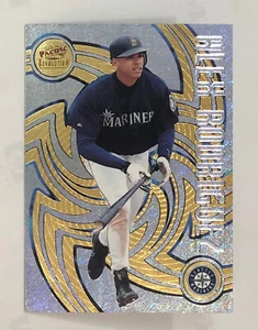 1998 Revoltion - Alex Rodriguez - #135 - Seattle Mariners- NrMt+ - Picture 1 of 3