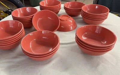 Lote de 32 ensaladeras usadas naranja 24 oz 7,5" diámetro superior Melamina 2 1/2" Altura Foto 1 de 3