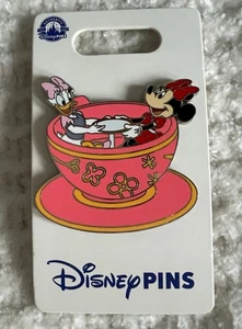 Prendedor original de atracción taza de té de Minnie Mouse y Daisy Duck de los parques de Disney - Imagen 1 de 1