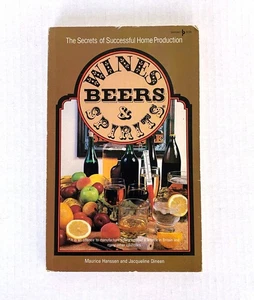 1970s Vintage The Secrets of Home Production Wine Beers & Spirits Book - Imagen 1 de 3