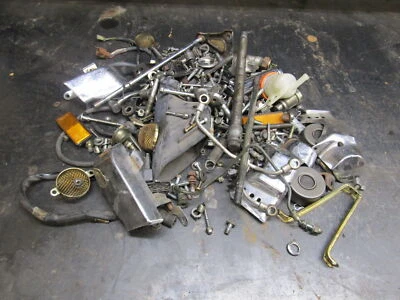 1985 HONDA GOLDWING 1200 MISC MOUNTING BOLTS HARDWARE  Foto 1 de 4