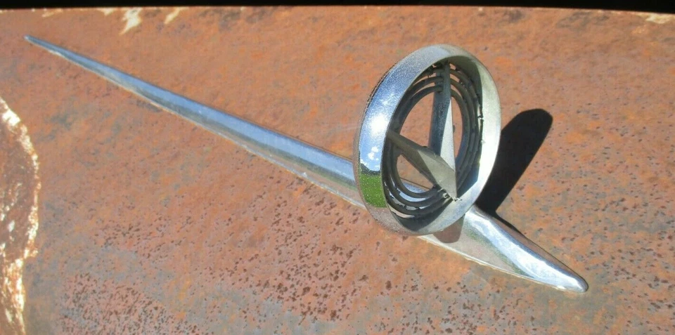 1955 1956 1957 1958 BUICK ОГРАНИЧЕННОЕ ПРАВОЕ КРЫЛО ОРНАМЕНТ ОТДЕЛКА ЭМБЛЕМА - Изображение 1 из 4