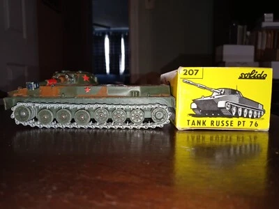 1962 Solido #207 Char Amphibie Russian USSR Tank PT 76,Die-cast Metal,1:50, Camo - Image 1 of 4