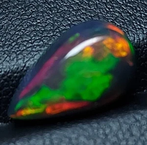 High grade black opal cabochon - loose natural welo Opal gemstone 3.70 CTS - Picture 1 of 10