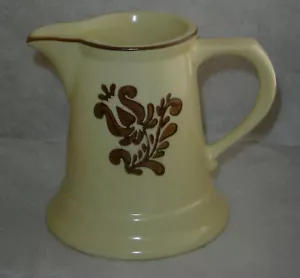 Jarra crema de gres Pfaltzgraff Village 4 1/4" - Imagen 1 de 4