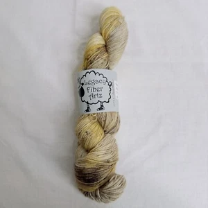 LEGACY FIBER ARTZ Luxury ART FILATO MARRONE Tan GIALLO OMBRE ~ 1 matassa "STEEL TOES" - Foto 1 di 11