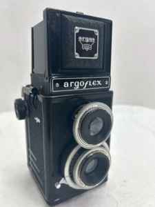 Argus Argusflex E TLR w/ Argus Varex 75mm f/4.5 Anastigmat (NJL026022) - Picture 1 of 8