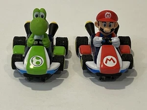 Coches tragamonedas Carrera 1st Mario Kart Nintendo Racing Track Yoshi y Mario - Imagen 1 de 10