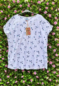Mantaray White Dragonfly V-Neck 100% Cotton Short Sleeved T-shirt Size 24 New - Picture 1 of 3