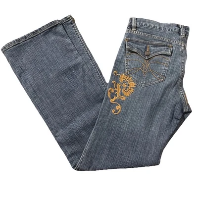 Pantalones de mezclilla para mujer Y2K Daisy Fuentes talla 6 embellecidos bootcut bolsillos con solapa Foto 1 de 4