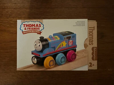 Tren Thomas de madera Fisher Price 2022 ¡Día con Thomas! ¡Nuevo! Foto 1 de 2