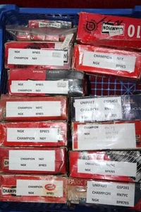 NOS CHAMPION N6Y N6YC BOX OF 10 SPARK PLUGS EQUIV TO NGK BP8ES - Picture 1 of 4