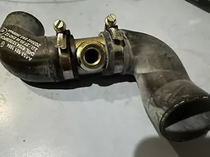 Mercedes W461 - Coolant Hose engine to Radiator Pt: - 461 500 11 75, 4615001175 - Picture 1 of 5