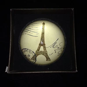 Eccolo World Traveler Collection Glass Paperweight, Eiffel Tower - Imagen 1 de 6