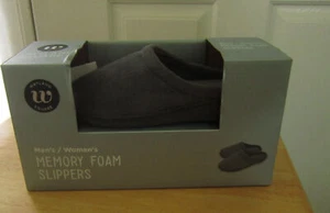 NEW IN BOX MEN WOMEN'S SOFT PLUSH SHERPA MEMORY FOAM SLIPPERS SIZE SMALL 6/7, 8 - Picture 1 of 4
