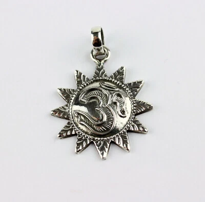 Om Sole Rimorchio Vero 925 Ciondolo IN Argento Meditazione Yoga Mantra Aum / Aom - Immagine 1 di 4