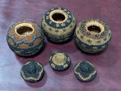 Lote de 3 ANTIGUAS OTOMANAS JOYAS BARATIJA CUENTAS FRASCOS CUENTAS DE VIDRIO HECHAS A MANO RARO Foto 1 de 4