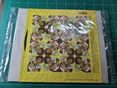 Jimi Hendrix POSTAGE STAMP SHEET 2014 MNH 16 Forever USPS Music Icon in Package - Image 1 of 4