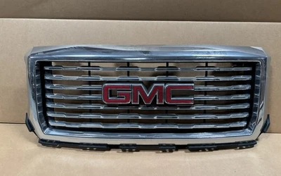 GMC SIERRA DENALI 1500 2014-2015 parrilla cromada con cromo envolvente GM OEM Foto 1 de 3