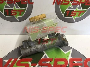 2002 Nissan Navara D22 Brake master cylinder - 2002-2004 46010VK102 - Picture 1 of 8