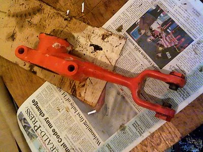 Tractor Case VAC 1952 3pt Eagle enganche eje de roca izquierdo elevación principal horquilla de oreja Foto 1 de 4