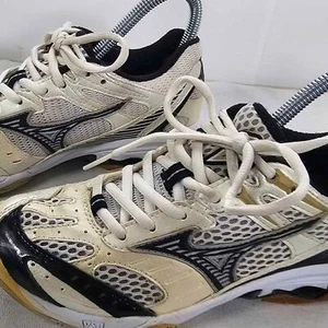 Mizuno Wave Spike 11 Damen-Sportschuhe. Schwarz Weiß. Größe 6. Neu - Bild 1 von 6