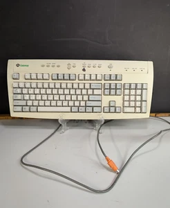 Vintage Gateway Computer Keyboard Model 7001456 - Wired PS/2 - 104 Key - Picture 1 of 5
