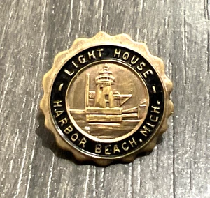Rare Vintage Harbor Beach Mich. Light House Pin 5/8" Diameter - Bild 1 von 2