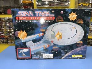 Star Trek USS Enterprise NCC-1701-D Space Talk Series 1995 Playmates # 6106
